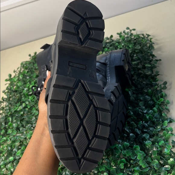 Kurt Geiger Black Chain-Embellished Women's Boots - Picture 9 of 9